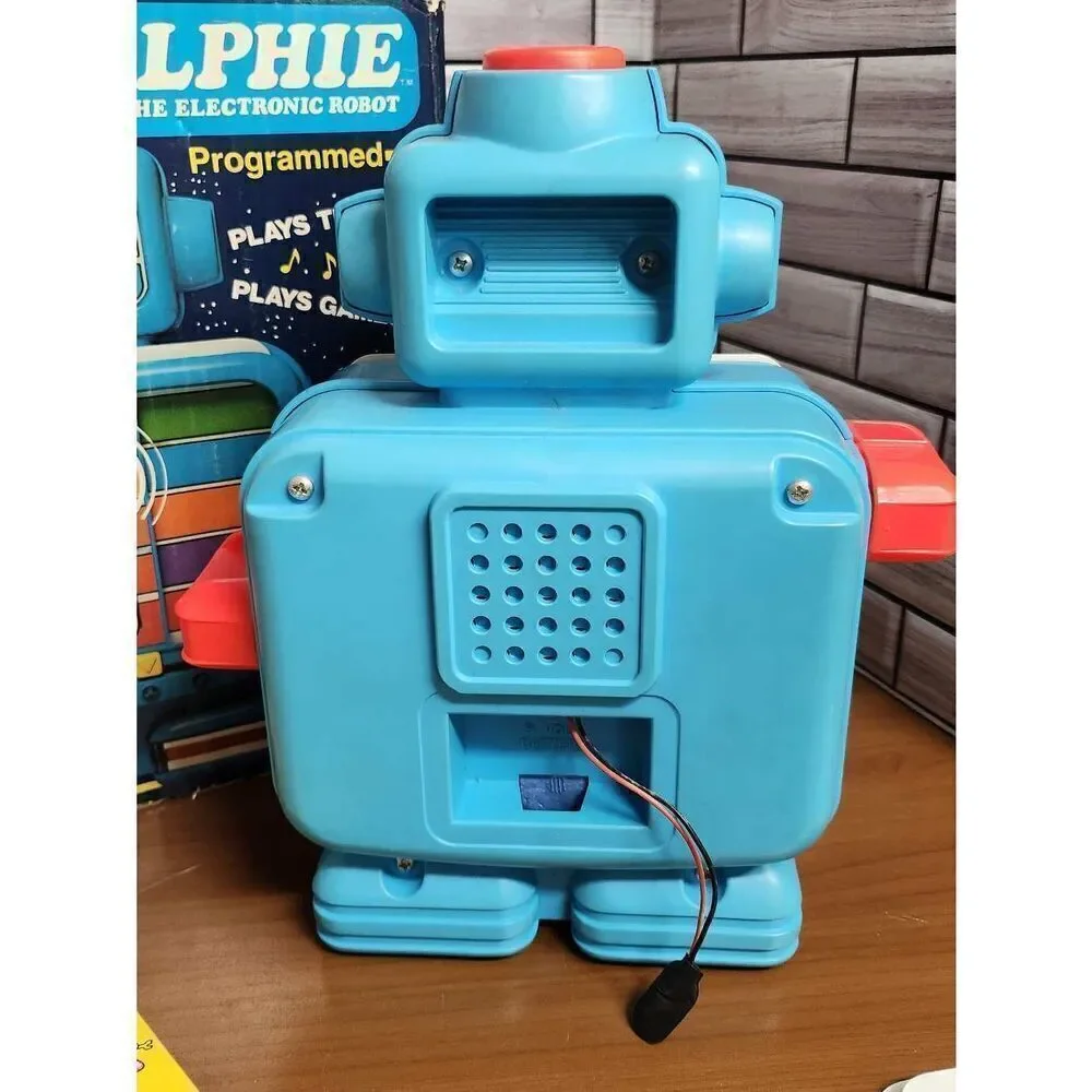 Vintage 1978 Playskool Alphie The Electronic Robot Tested and Working # A67